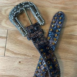 Women’s Nocona Belt size small